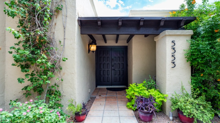 Beautiful single level patio home located in the gated neighborhood of La Plaza Hermosa Steve Caniglia North&Co.