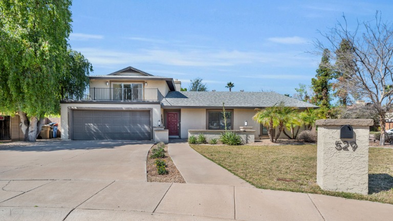 7831 N 11TH AVE, Phoenix, AZ 85021	 Steve Caniglia North&Co.